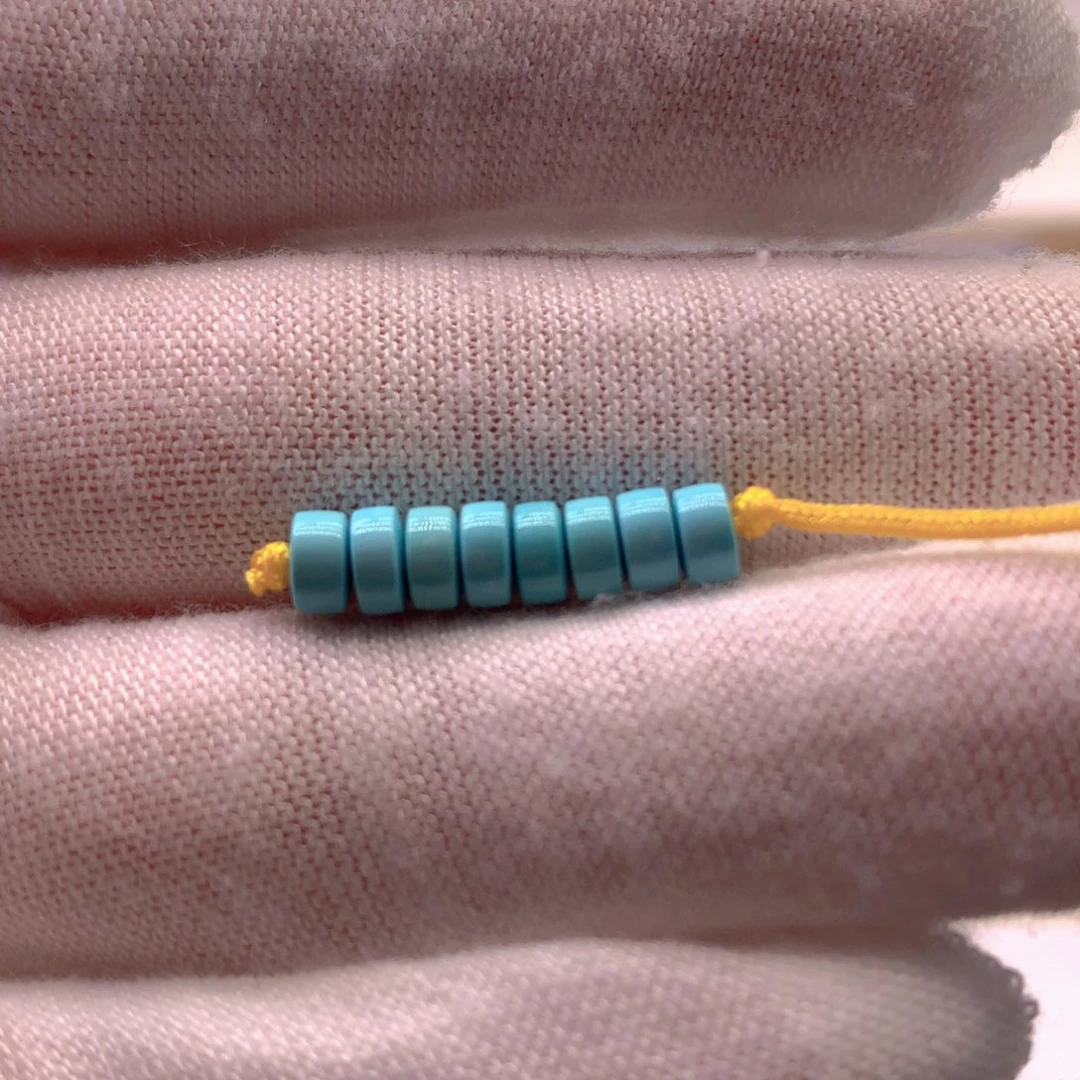 绿松石未镶嵌挂件直径4.5mm*2+厚度