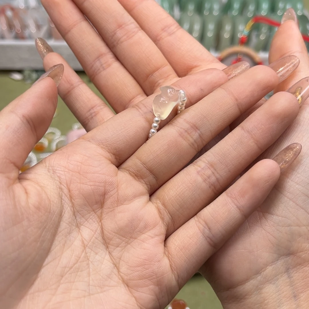 玛瑙/玉髓颈饰未镶嵌金*程