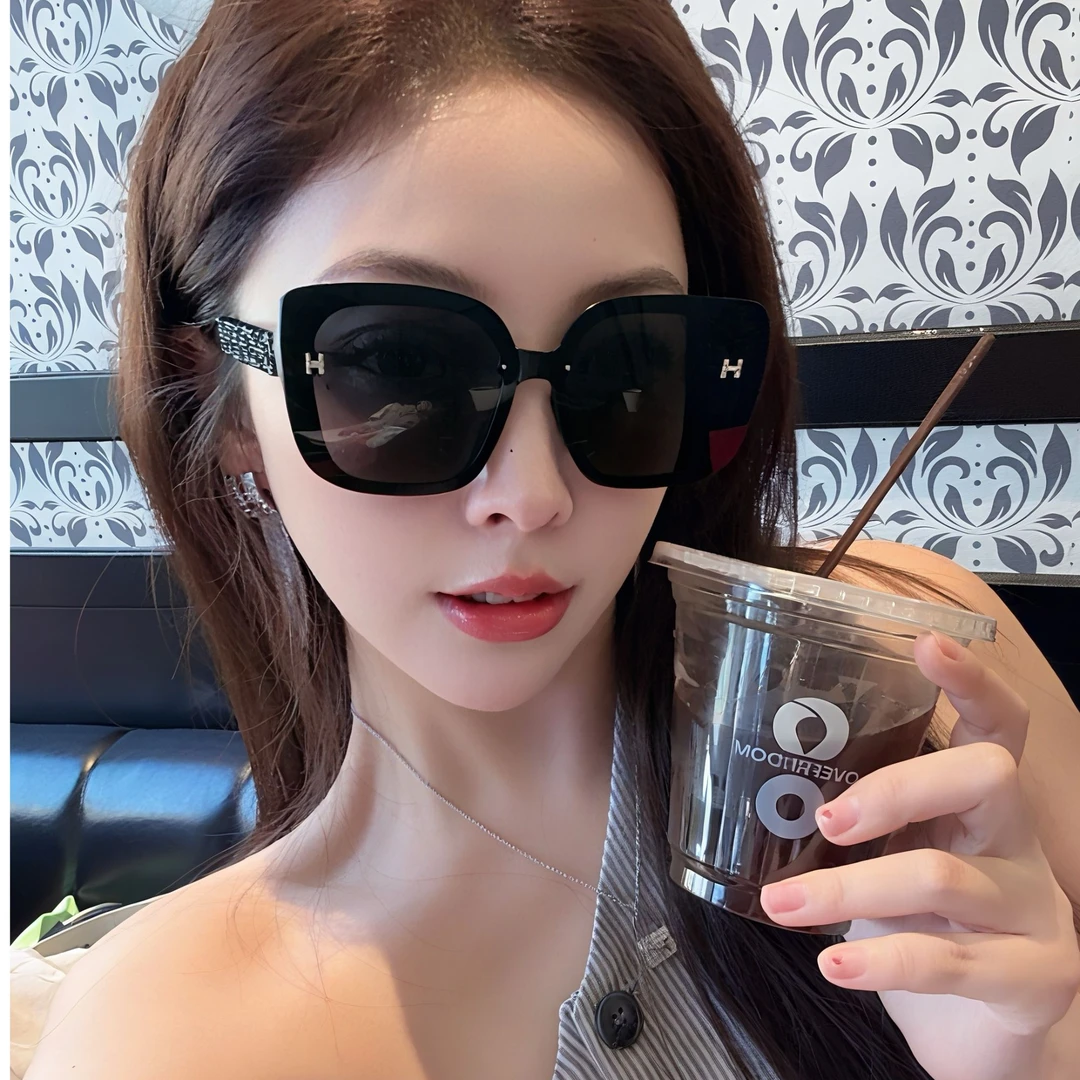 潮流偏光太阳眼镜女时尚气质水钻开车大框遮脸防紫外线防晒墨镜OH