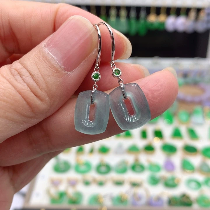 翡翠18K金镶嵌耳饰