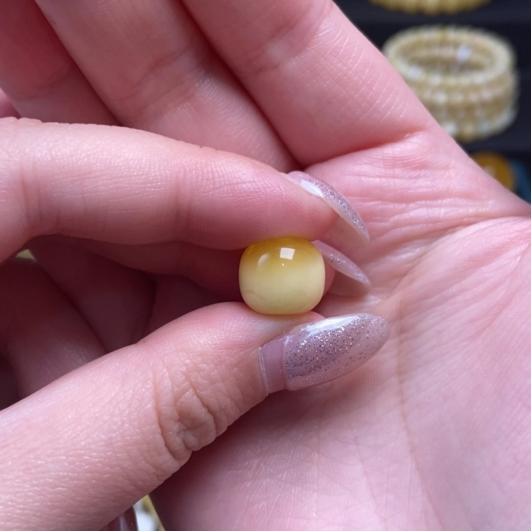 蜜蜡未镶嵌珠宝奇石卡12.1