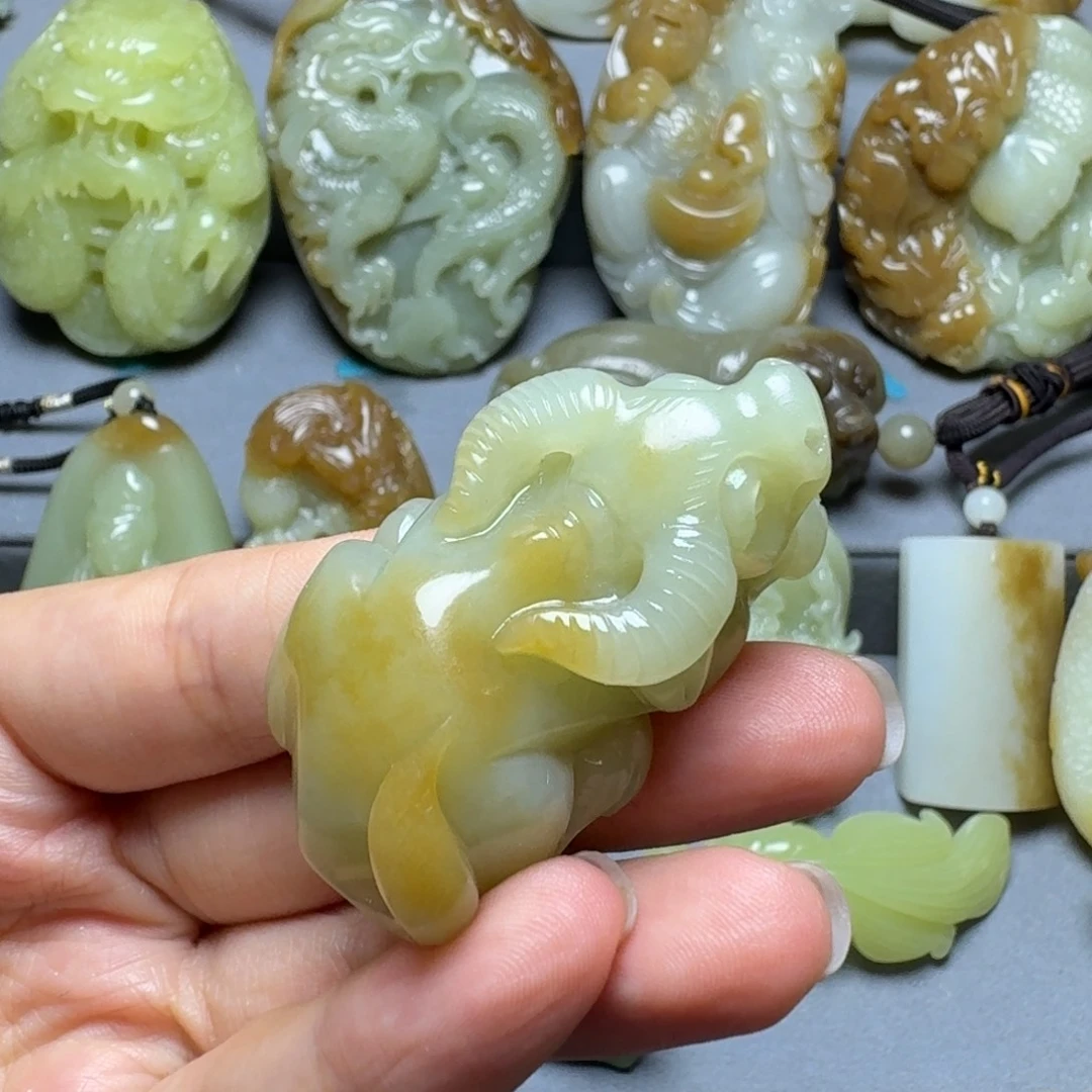 平***头颈饰未镶嵌和田玉