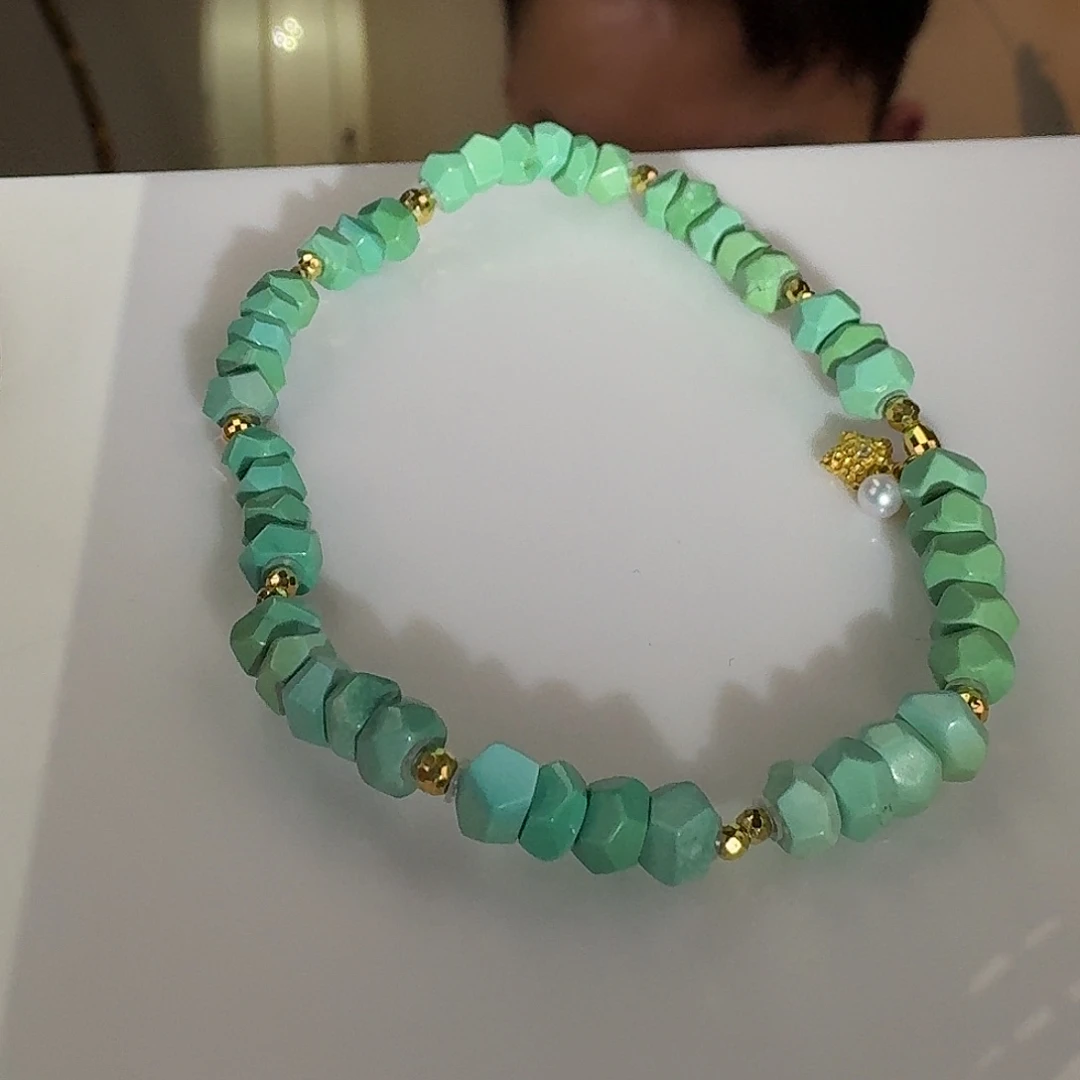 绿松石18K金镶嵌挂件