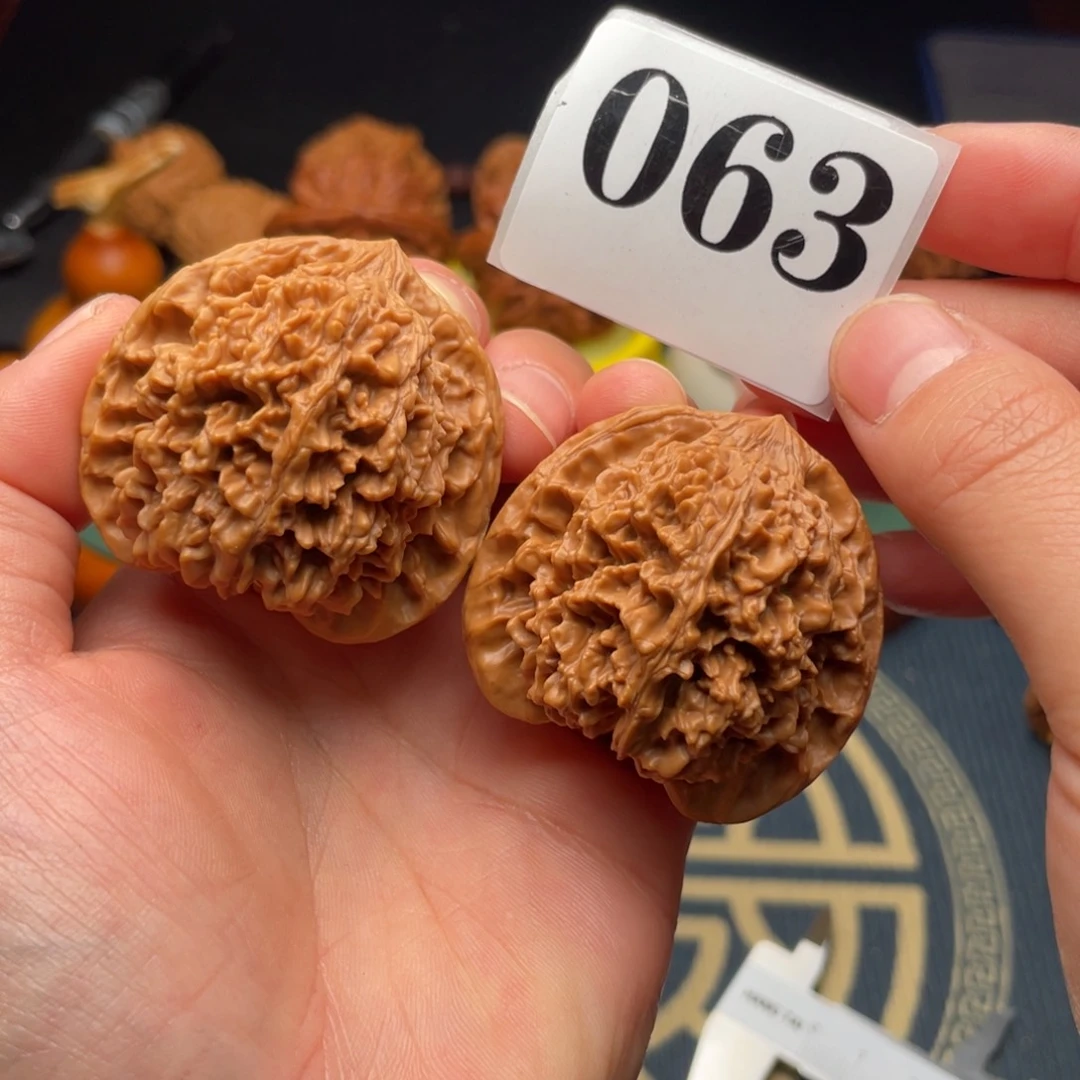 文玩核桃吊坠44精品满天星063号