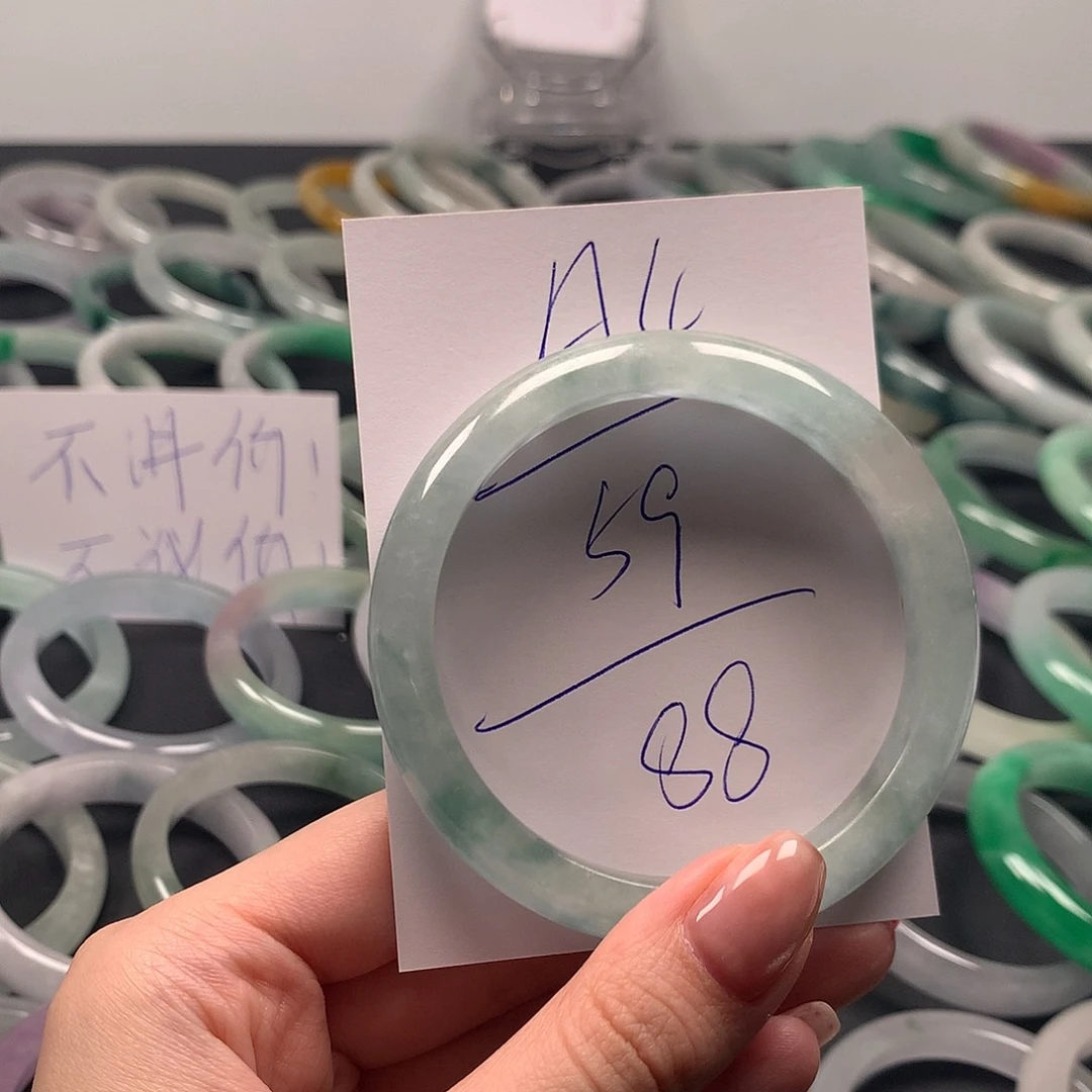 无非金属缅风冰透冰润手镯