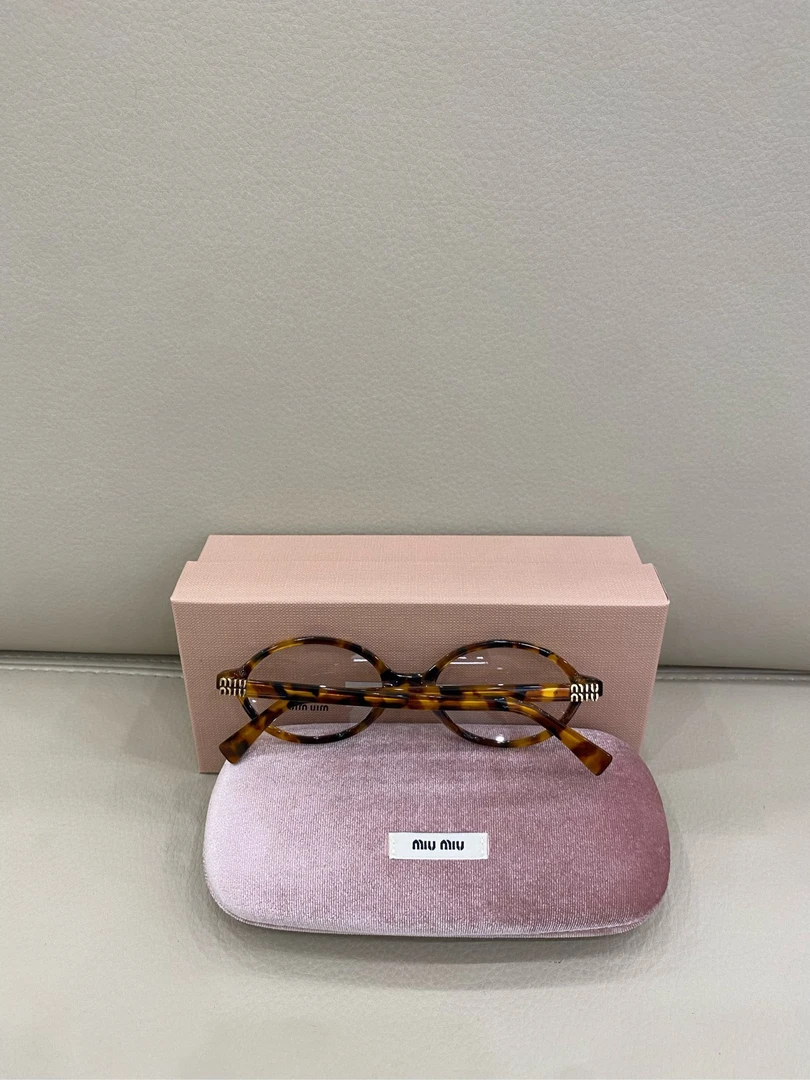 全新未使用 MIU MIU/缪缪 书呆子 平光镜 素颜神器