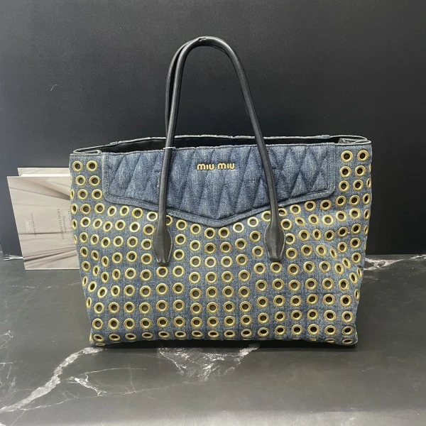 95新/谬谬/妃鱼/手提包/市场价16999/250126LT0024