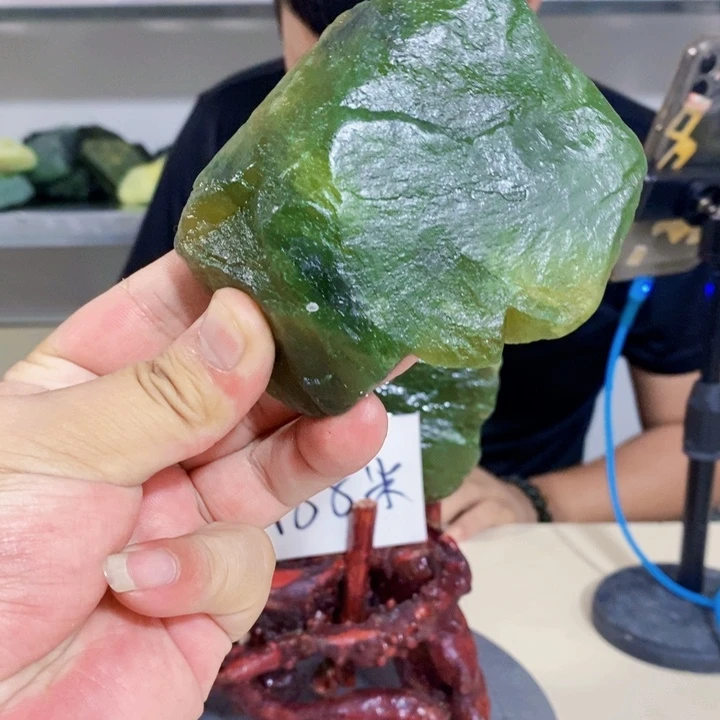 蛇纹石玉未镶嵌岫玉原石