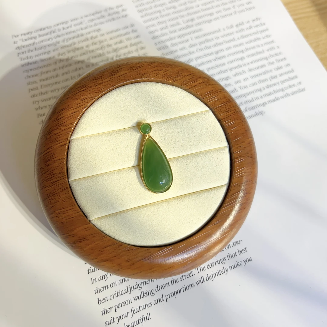 S925银13x24mm天然水滴形和田玉碧玉吊坠多样性发一