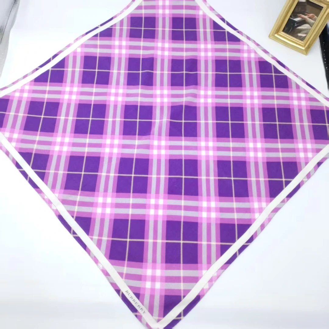 95新 BURBERRY/博柏利 海囤/巴宝莉丝巾//yy13561