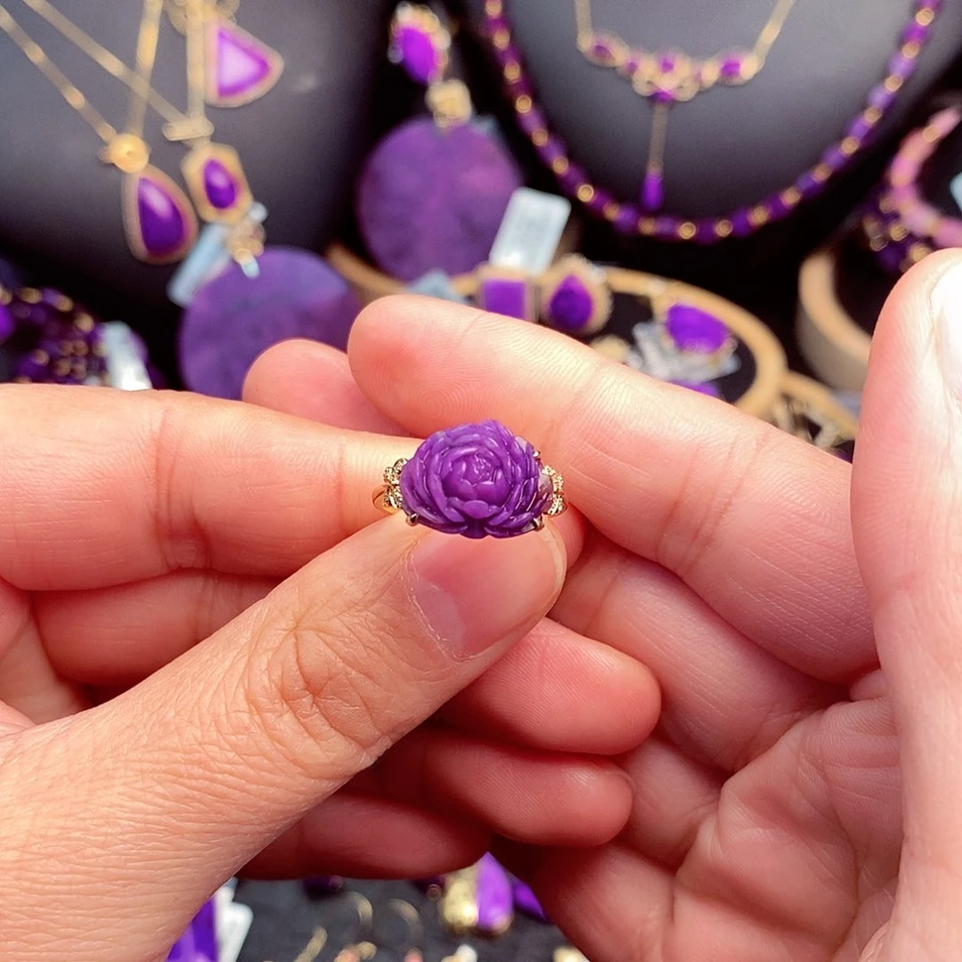 苏纪石（舒俱来）戒指18K金镶嵌