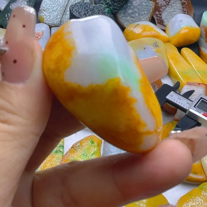 翡翠未镶嵌挂件翡翠