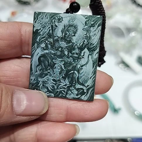 翡翠未镶嵌颈饰天然缅甸翡翠A货吊坠