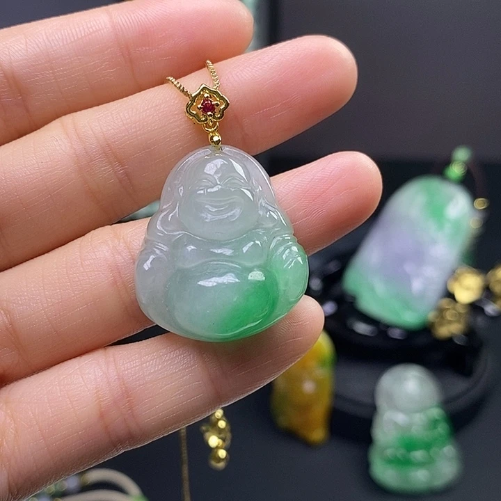 翡翠未镶嵌吊坠(赠链)