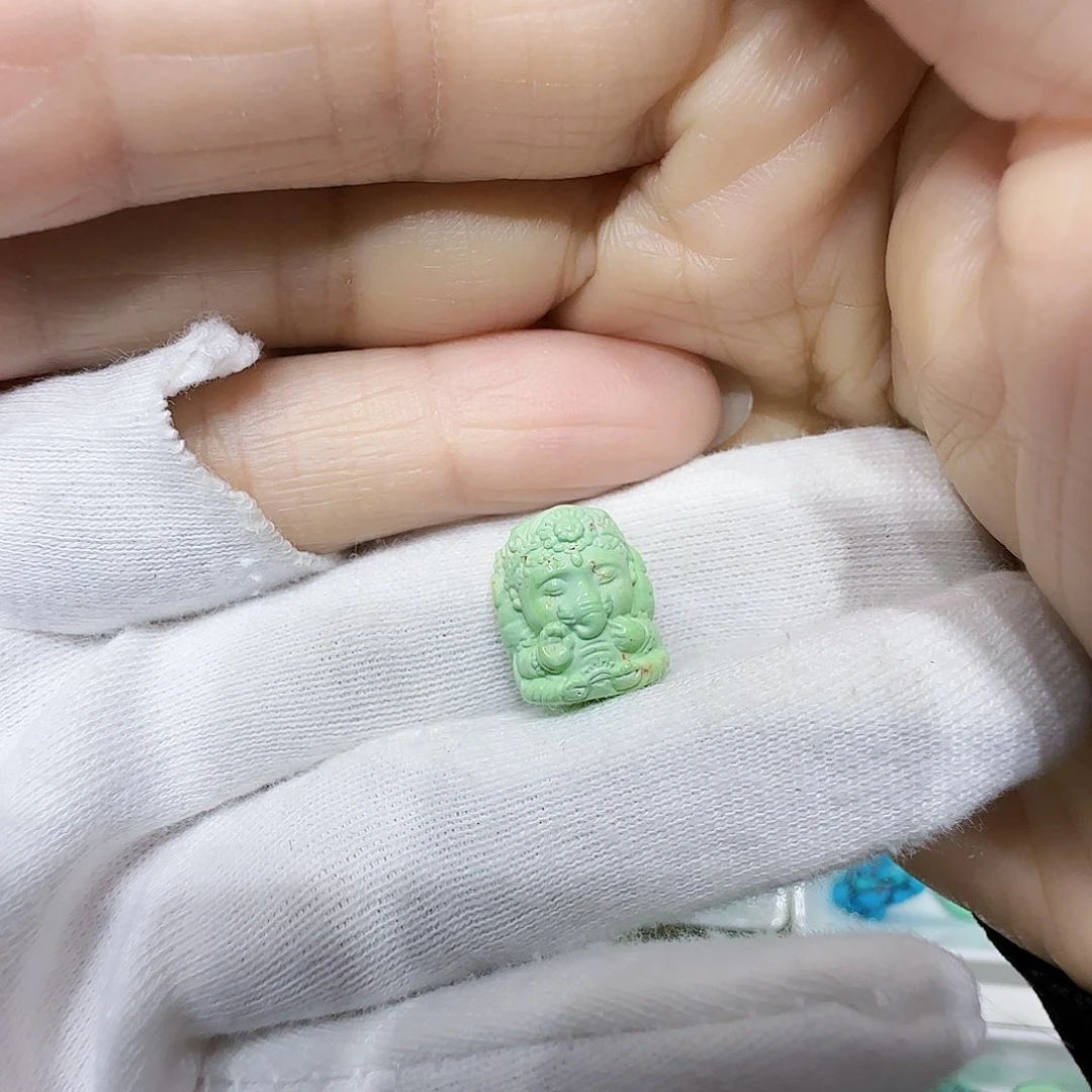 绿松石未镶嵌原矿绿松石