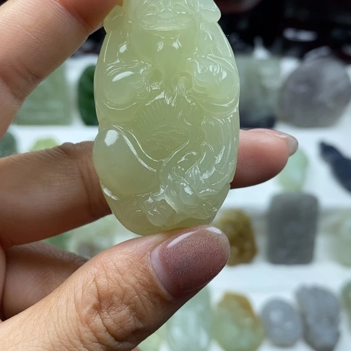 和田玉（碧玉）未镶嵌颈饰56