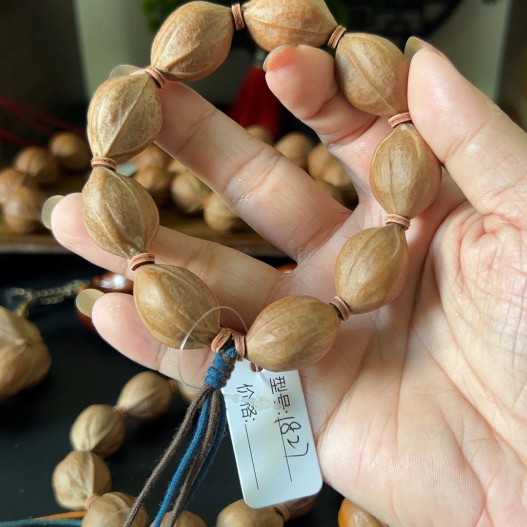 橄榄核吊坠梅林铁核老树核素串1827