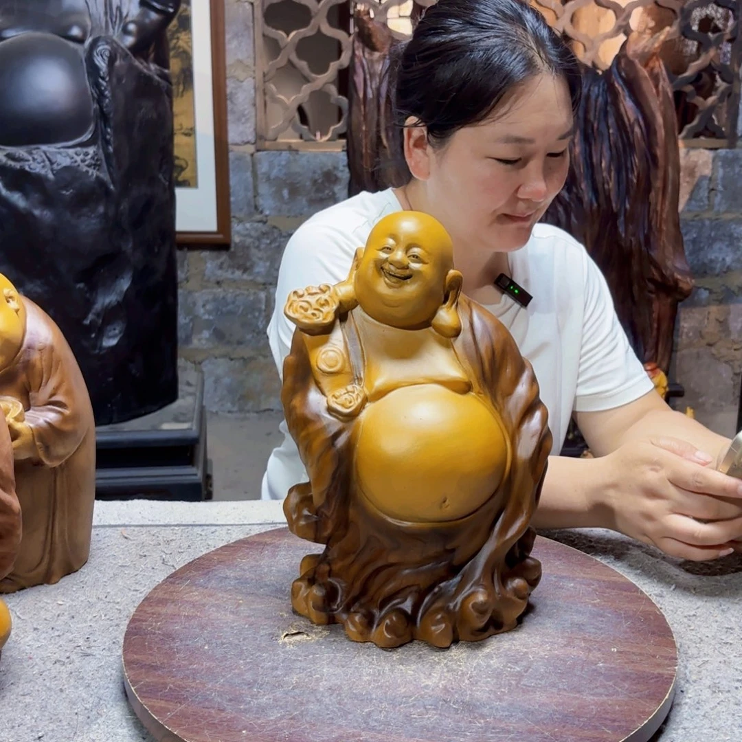 过***往香樟木红色如意弥勒佛