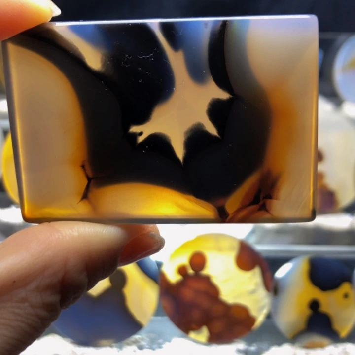 合金玛瑙/玉髓珠宝奇石65