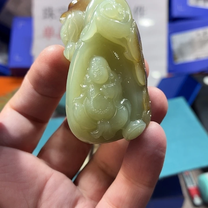 颈饰未镶嵌和田玉（糖玉）