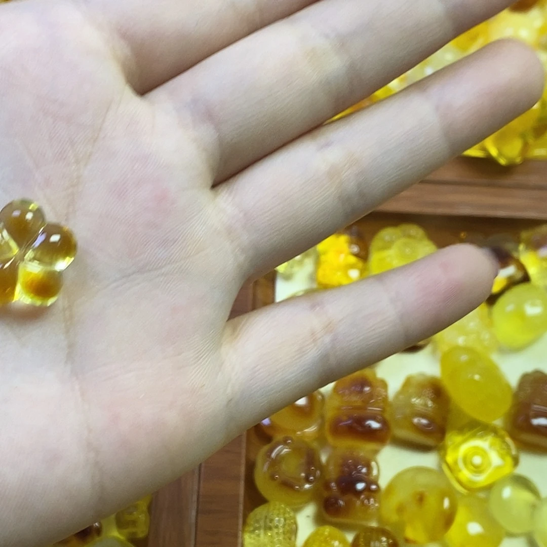 橄榄核吊坠空心花