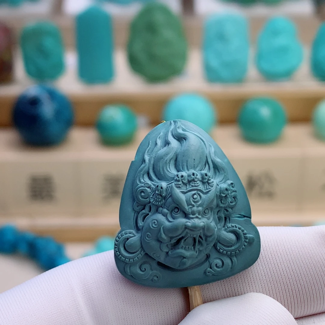 绿松石未镶嵌挂件