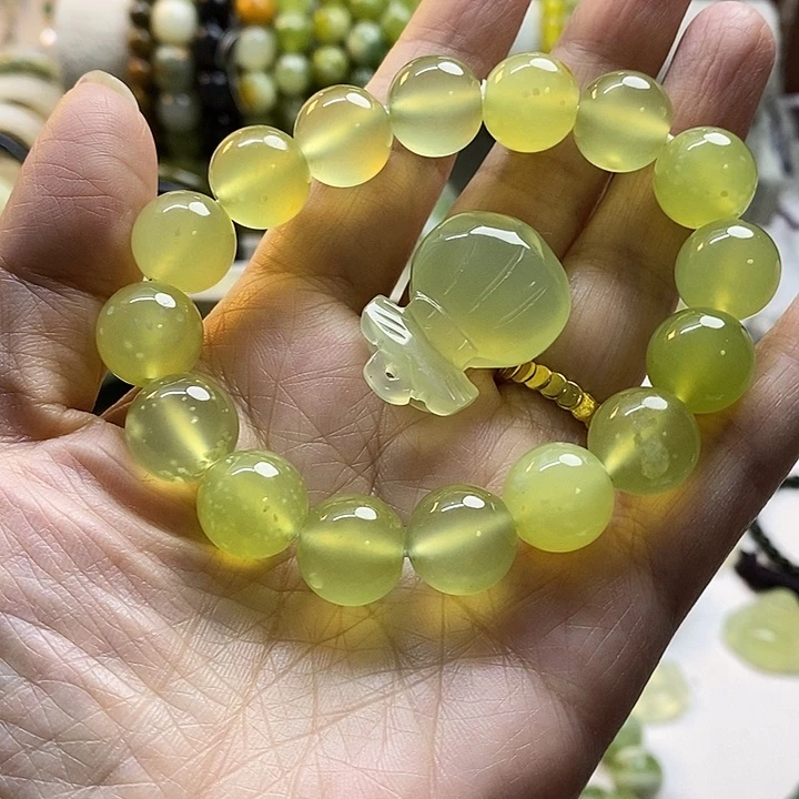 未镶嵌蛇纹石玉手镯清***意