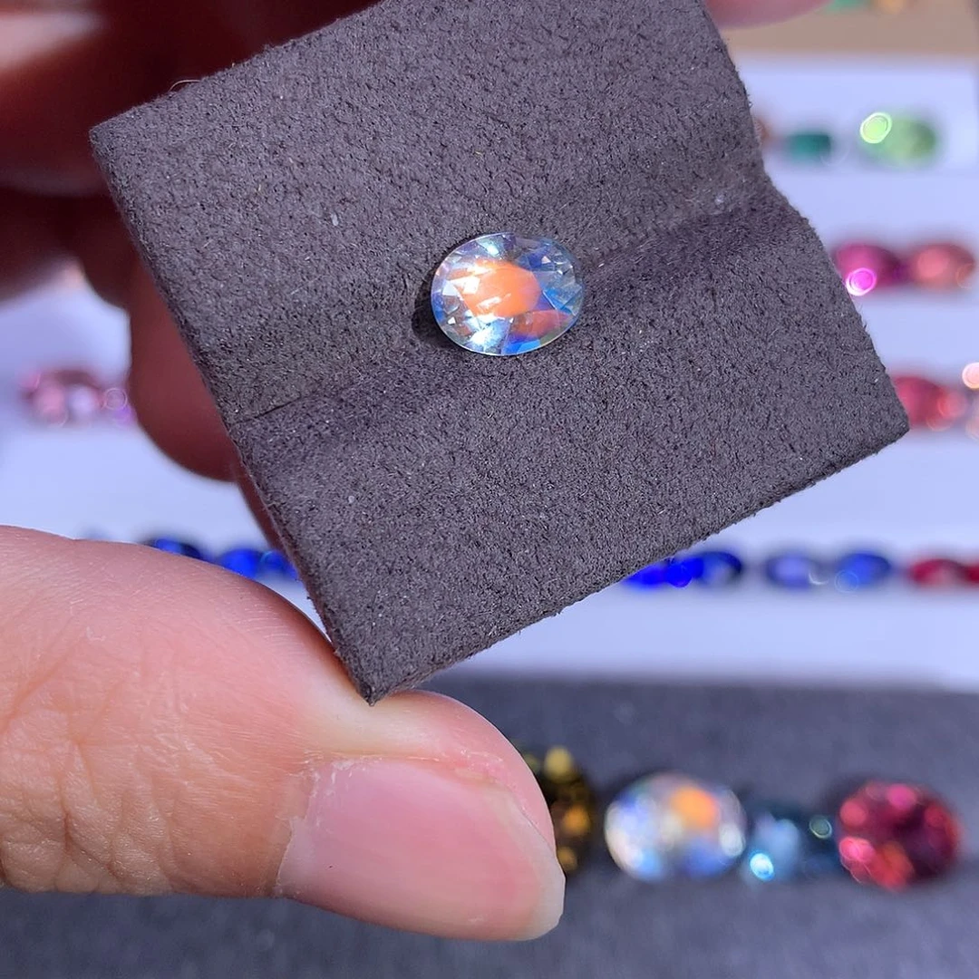 月光石裸石未镶嵌1.29ct