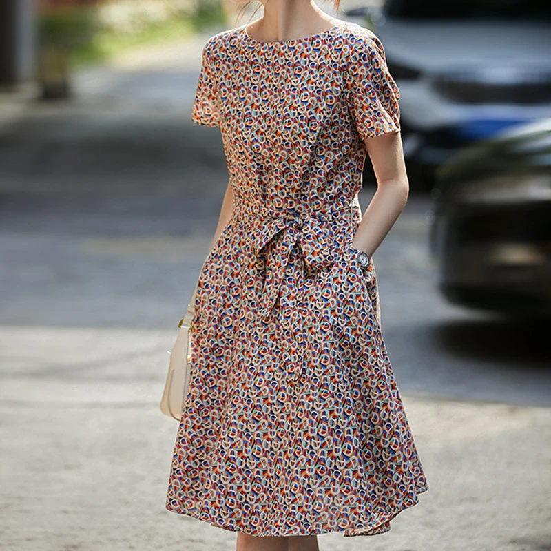 温柔碎花裙子 高级感2025新款印花夏季女装系带A字中长连衣裙夏天