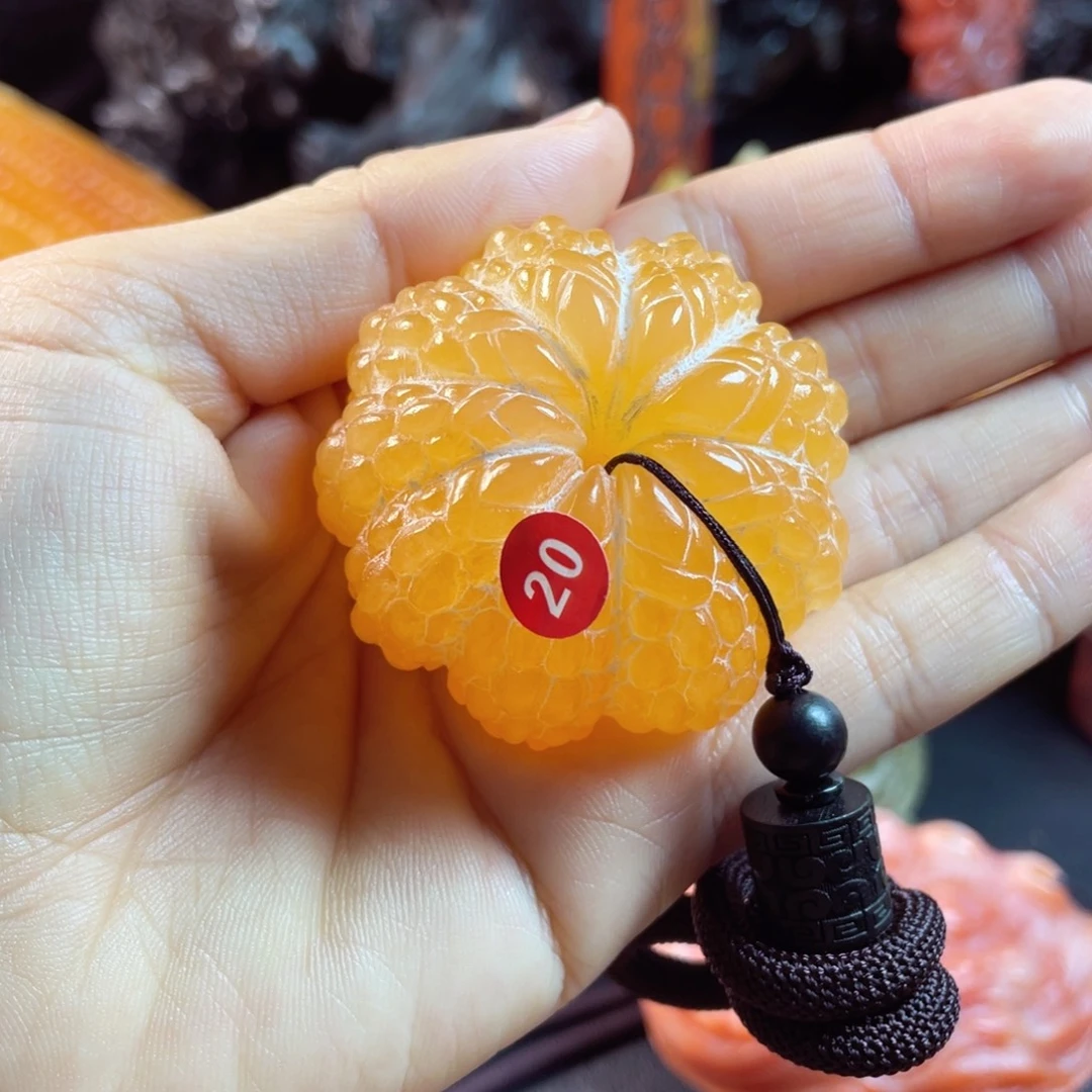 寿山石手艺人雕刻