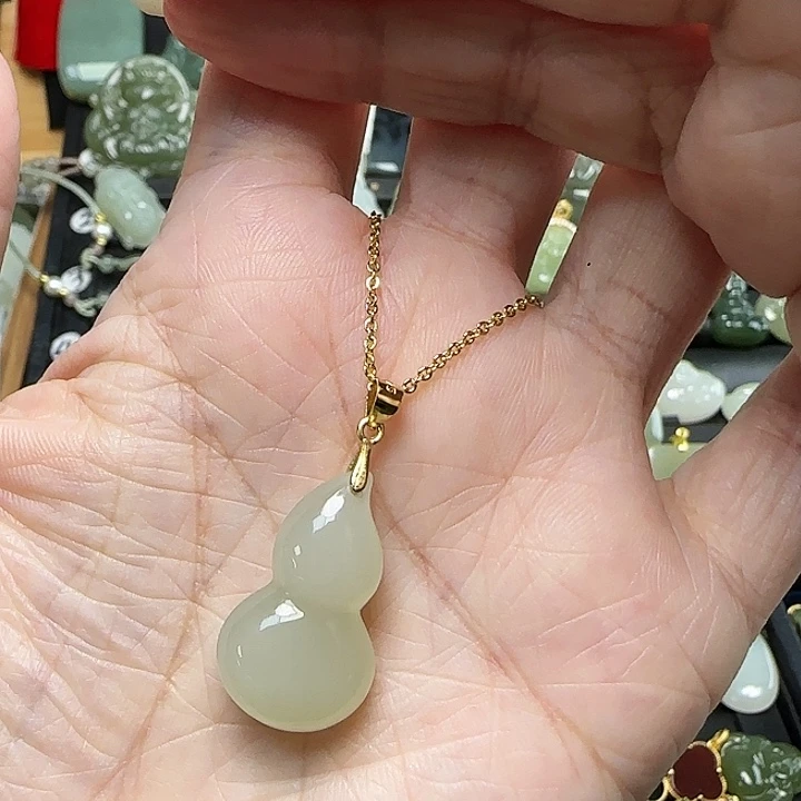 颈饰银S925镶嵌和田玉