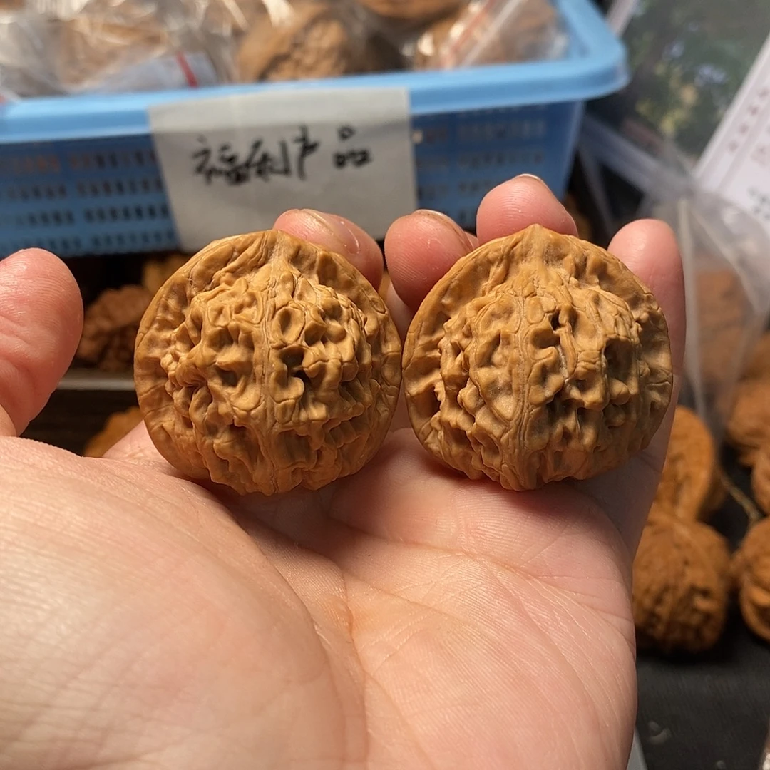 1文玩核桃天地38-486