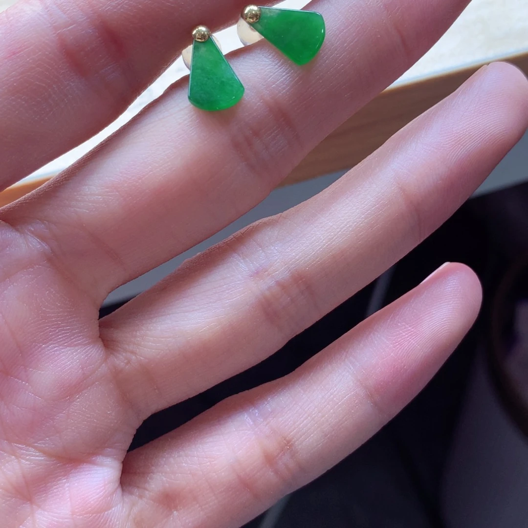 翡翠颈饰18K金镶嵌吊坠