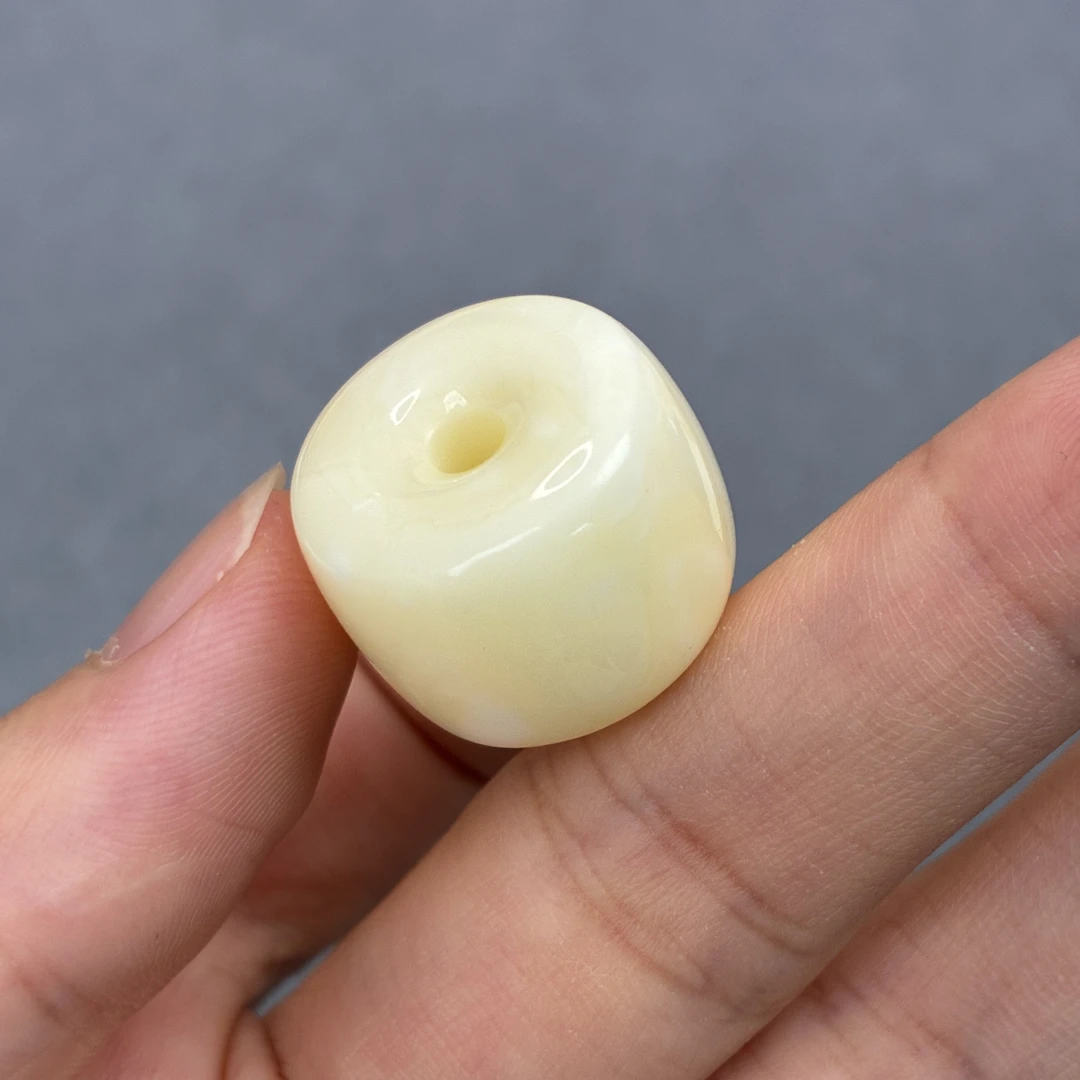 天然原矿无优化琥珀蜜蜡浓腊白蜜墩子