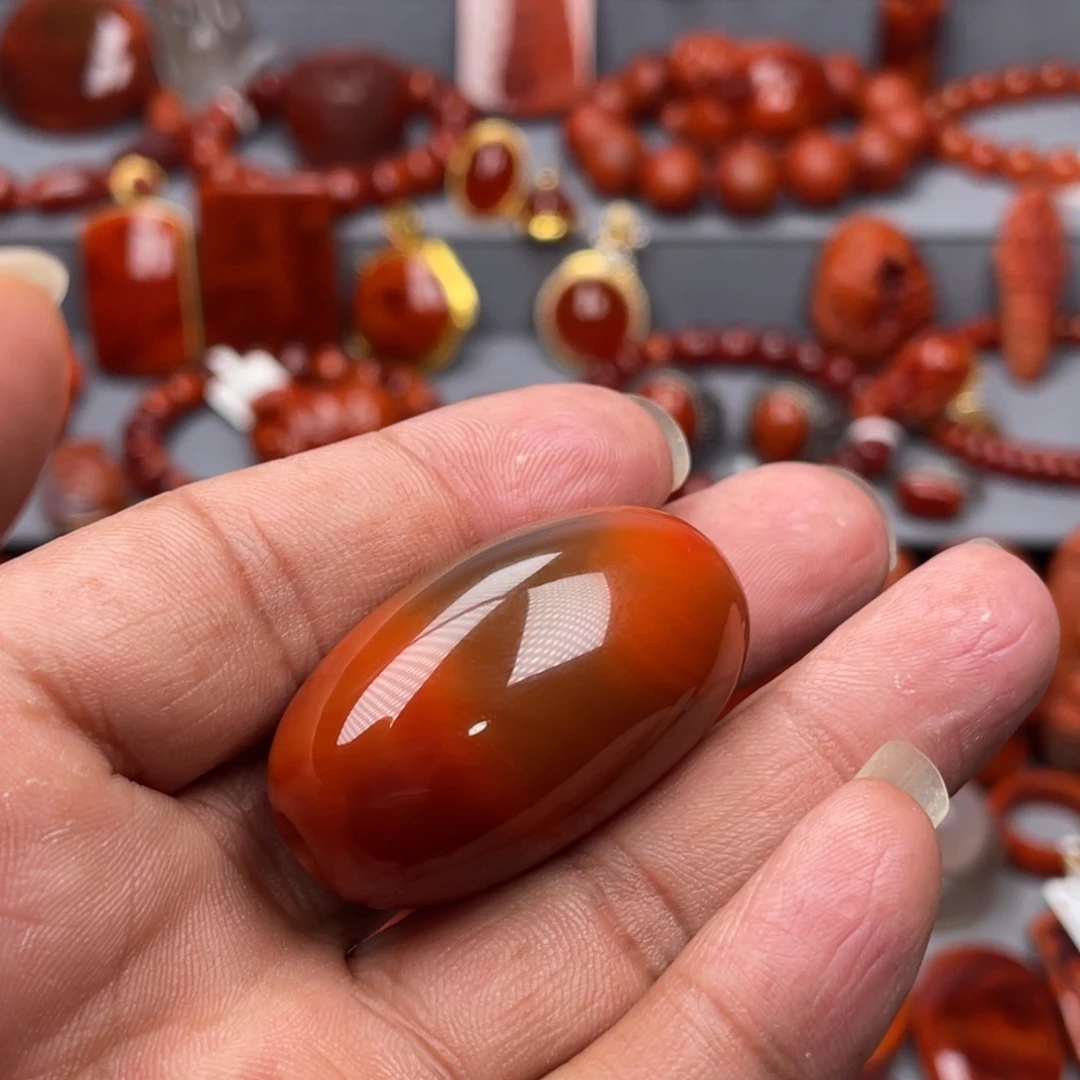 南红玛瑙未镶嵌珠宝奇石吊坠