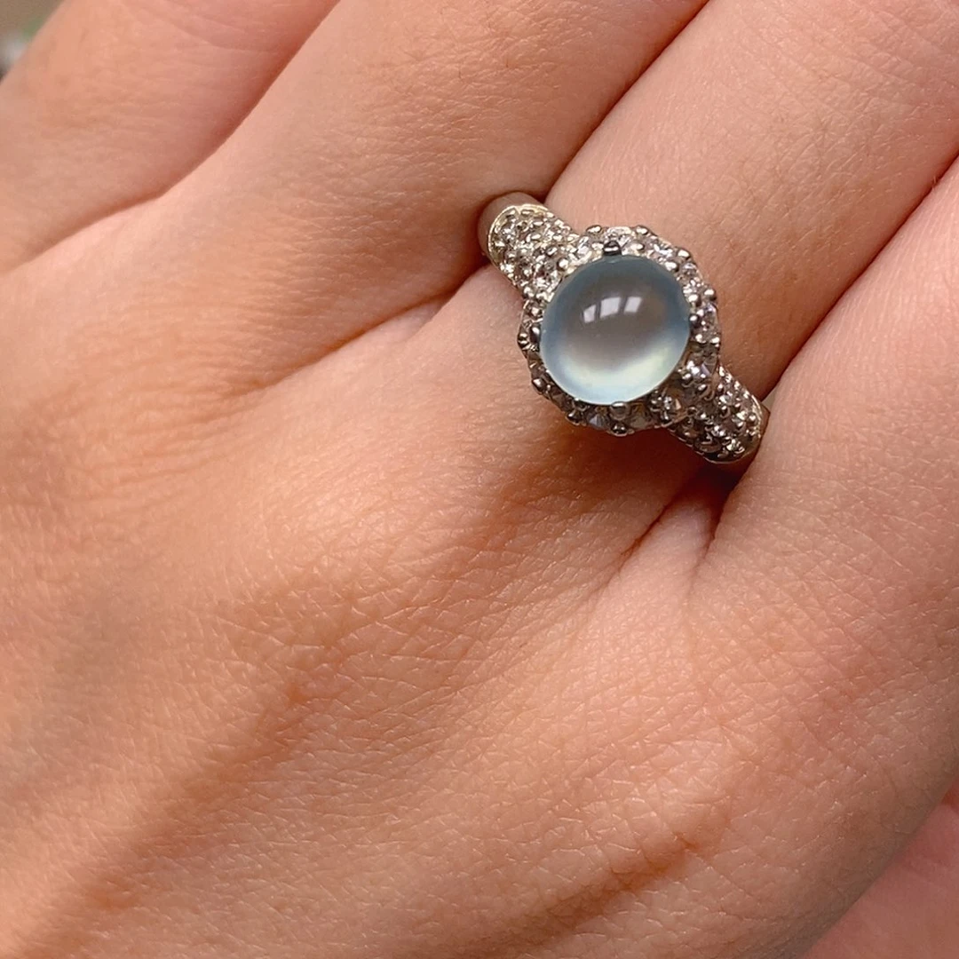 翡翠戒指未镶嵌蓝冰