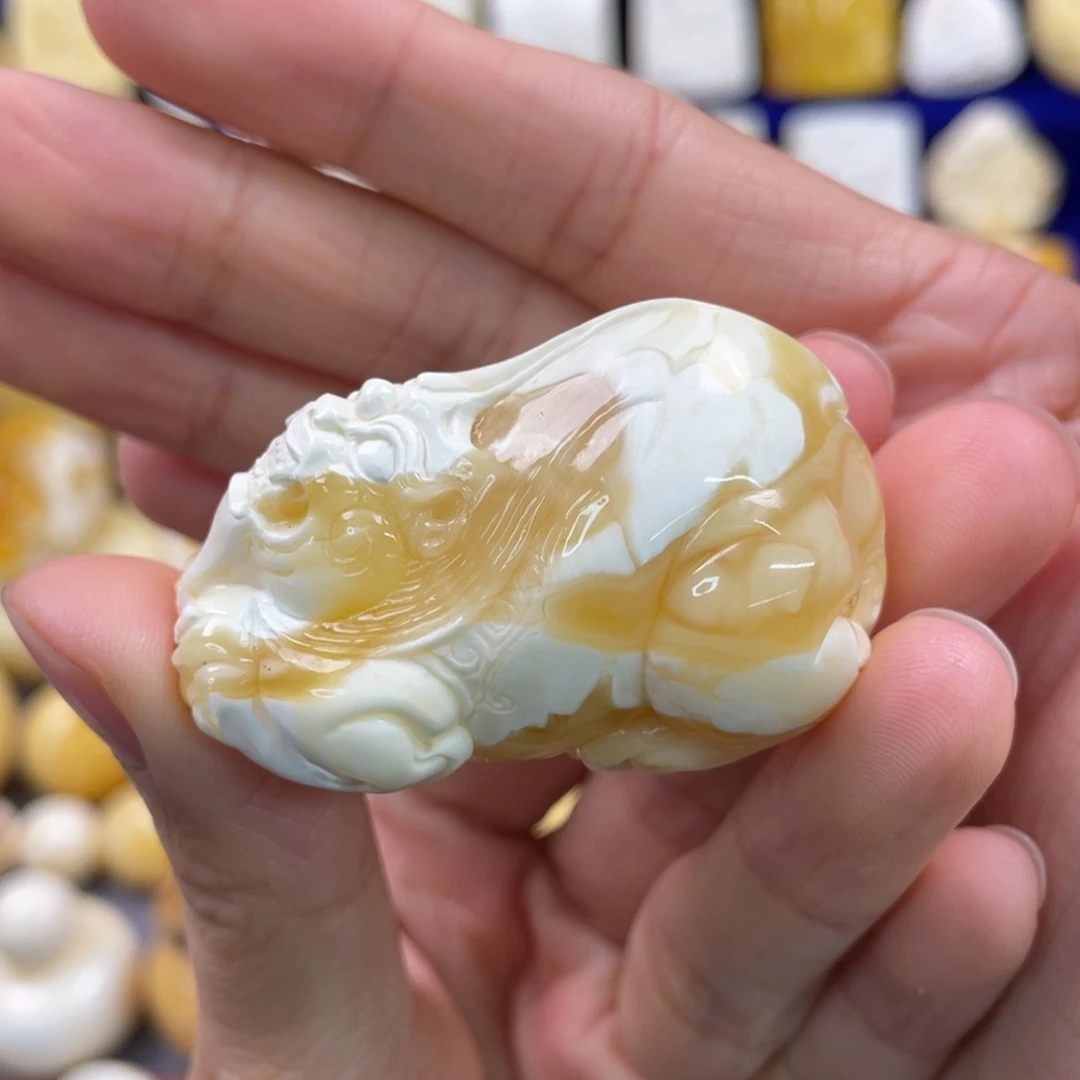 蜜蜡裸石未镶嵌琥珀蜜蜡貔貅吊坠