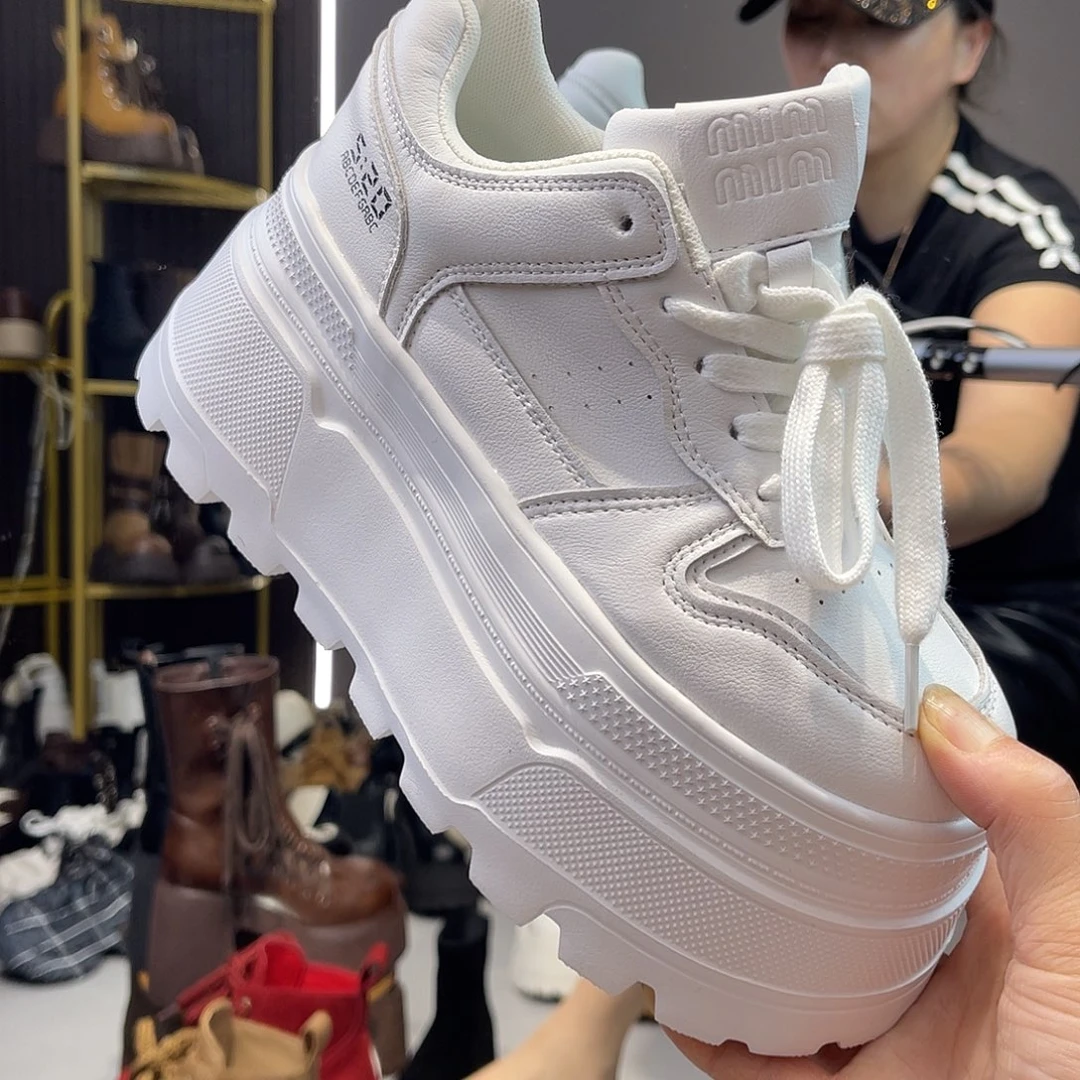 37码，8厘米增高小白鞋