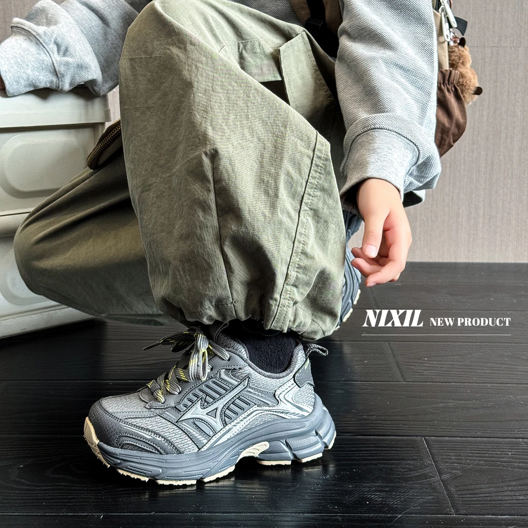 2025年秋季新款儿童运动鞋洋气百搭女童休闲鞋时尚潮流男童跑鞋