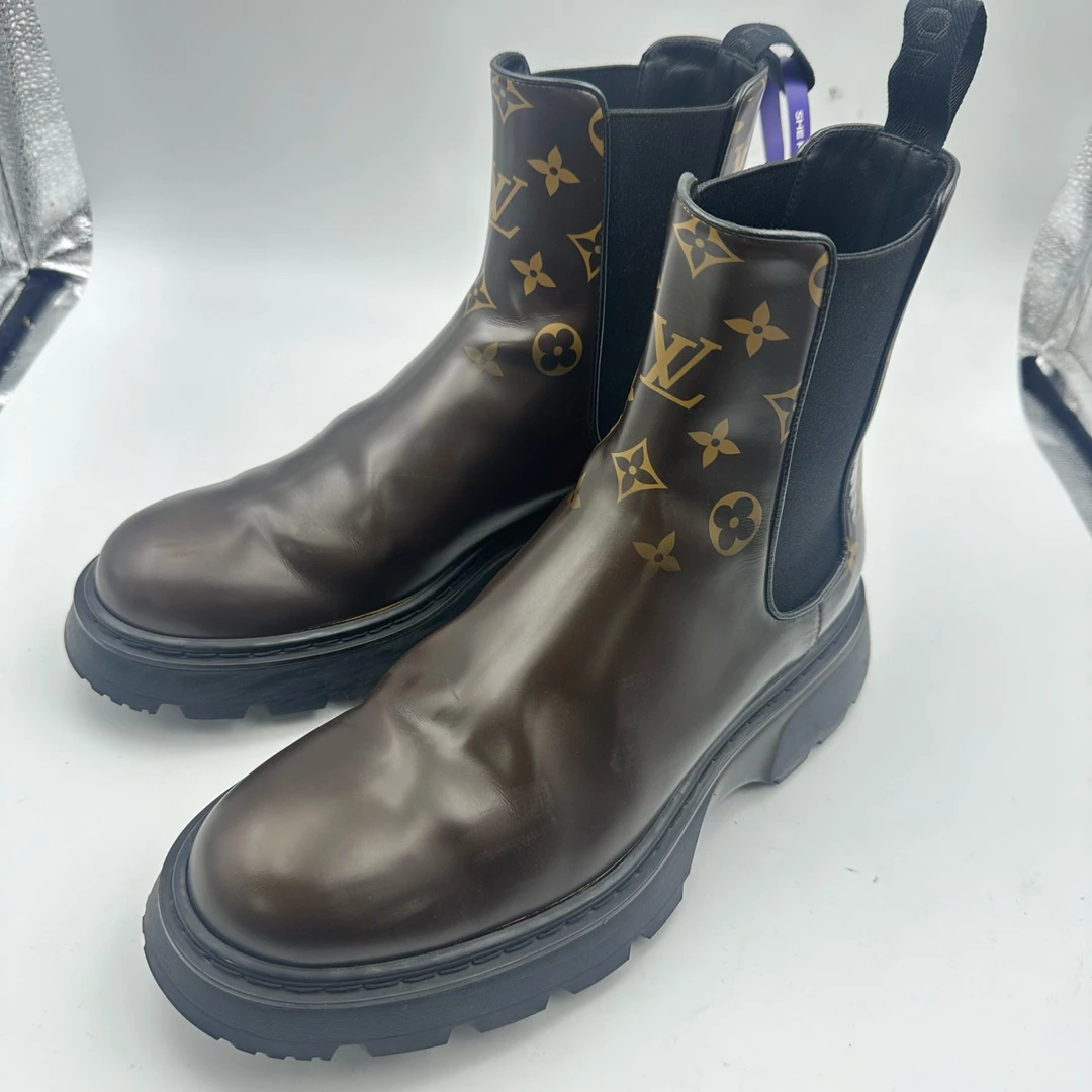 95新 LouisVuitton/路易威登 40.5码/LV路易威登老花短靴/无盒