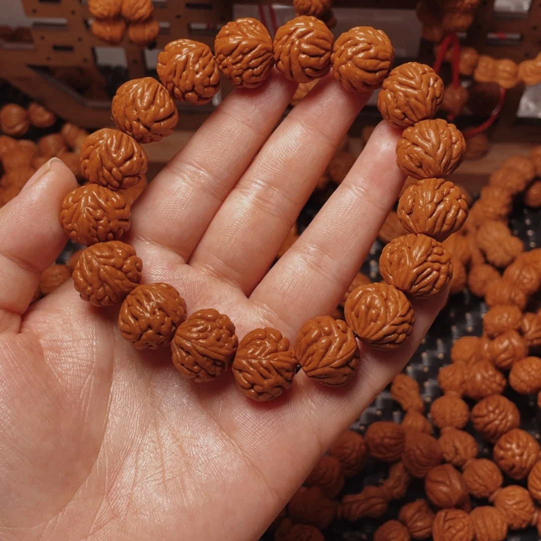 木质类龙纹桃枭手串