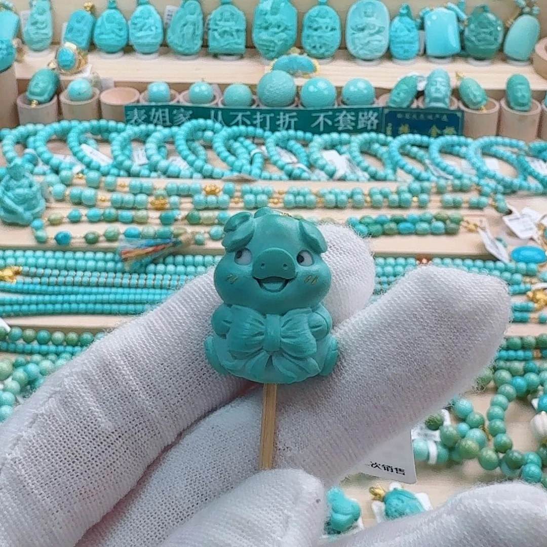 绿松石未镶嵌珠宝奇石