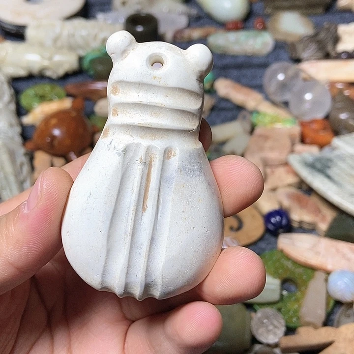 和田玉未镶嵌颈饰96