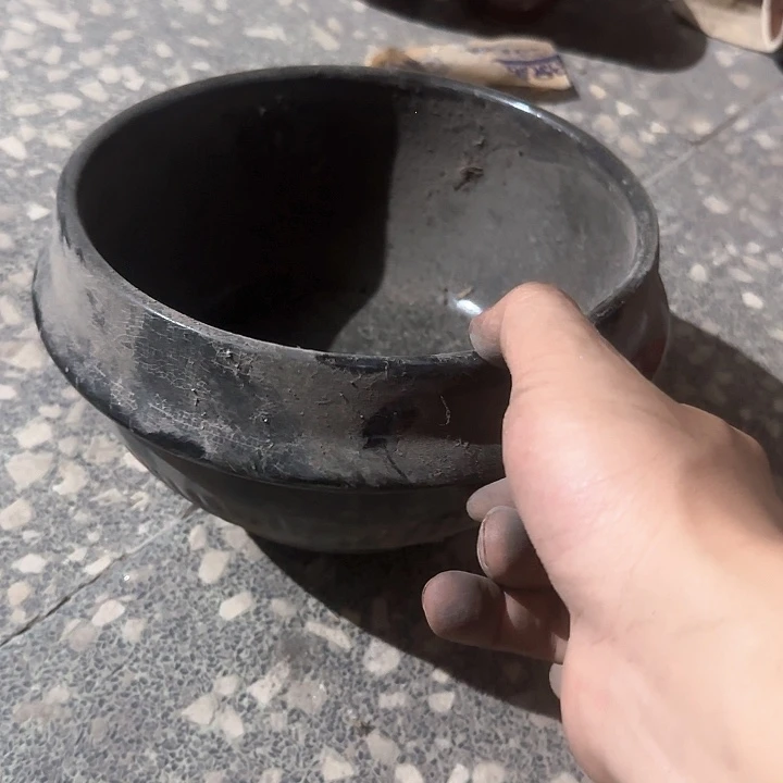 L***g瓷片陶瓷盘子碗啥都有