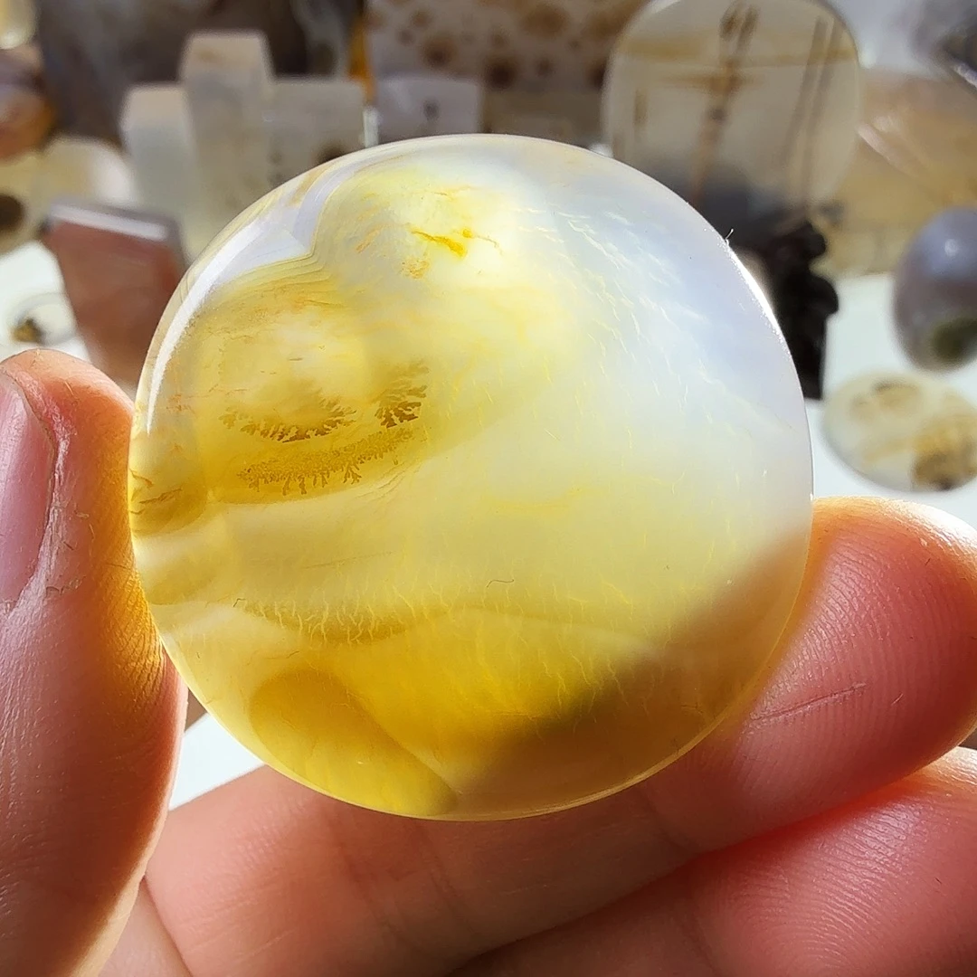 玛瑙/玉髓未镶嵌珠宝半成品