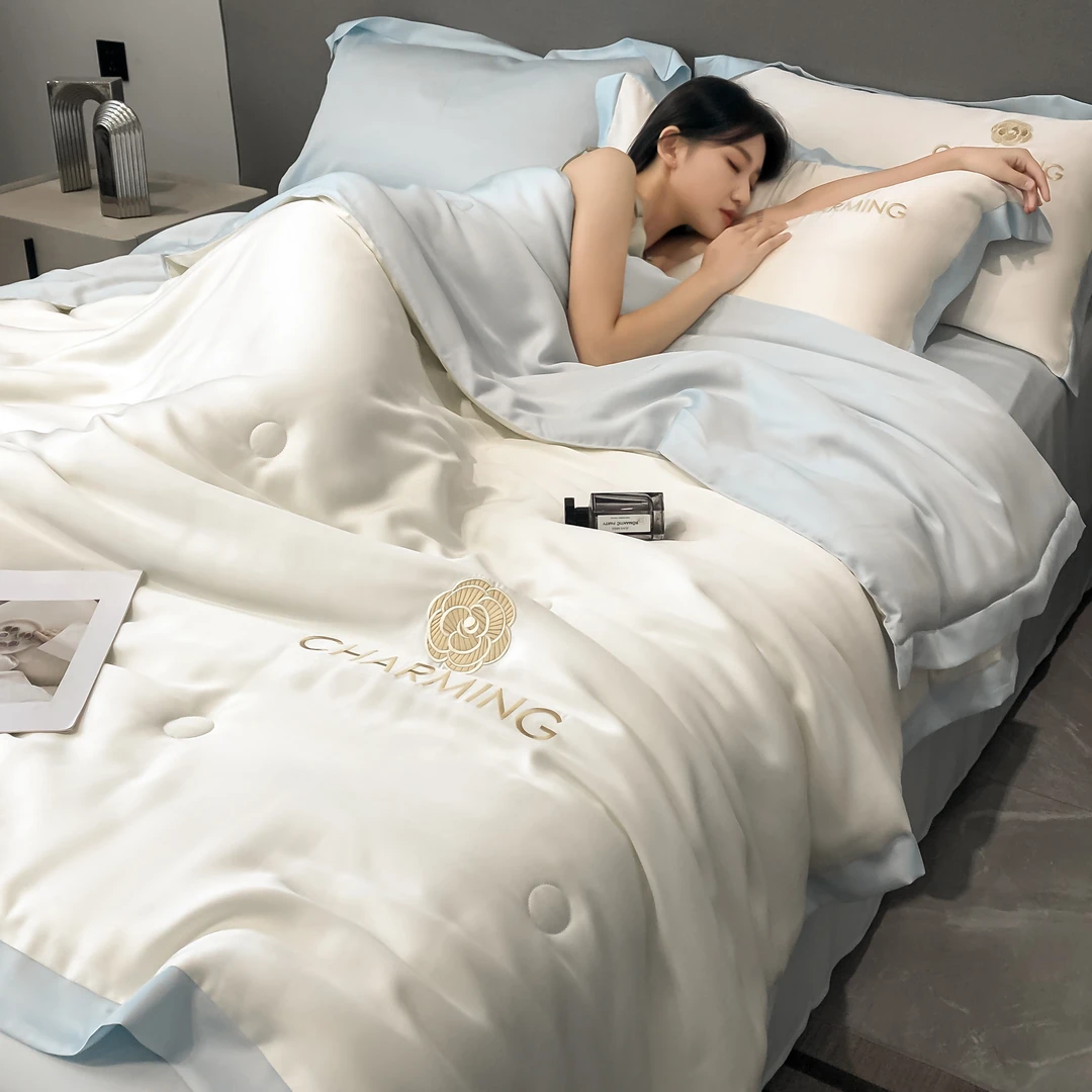 新款冰丝夏凉被四件套刺绣水洗天丝单双人裸睡薄被子可机洗空调被