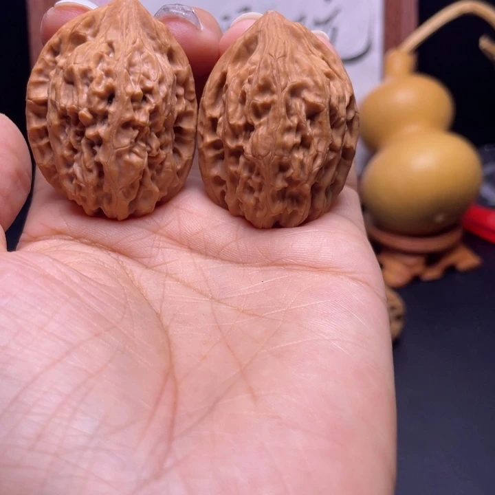 文玩核桃把件周****?文玩把件核桃