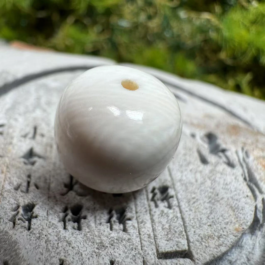 尺寸11mm左右冰河料猛犸单珠《小鱼文玩》M042