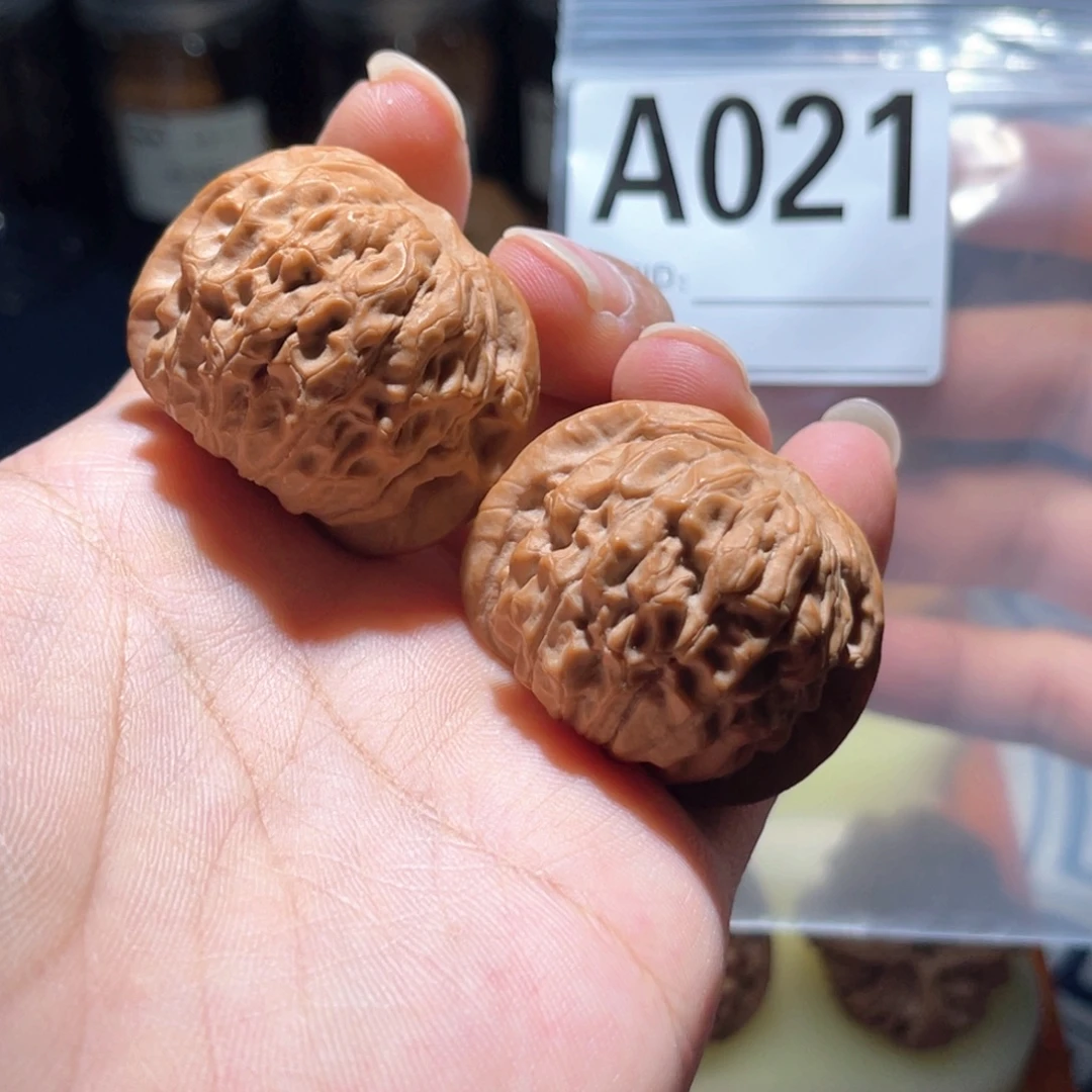 文玩核桃吊坠石门元宝40全品