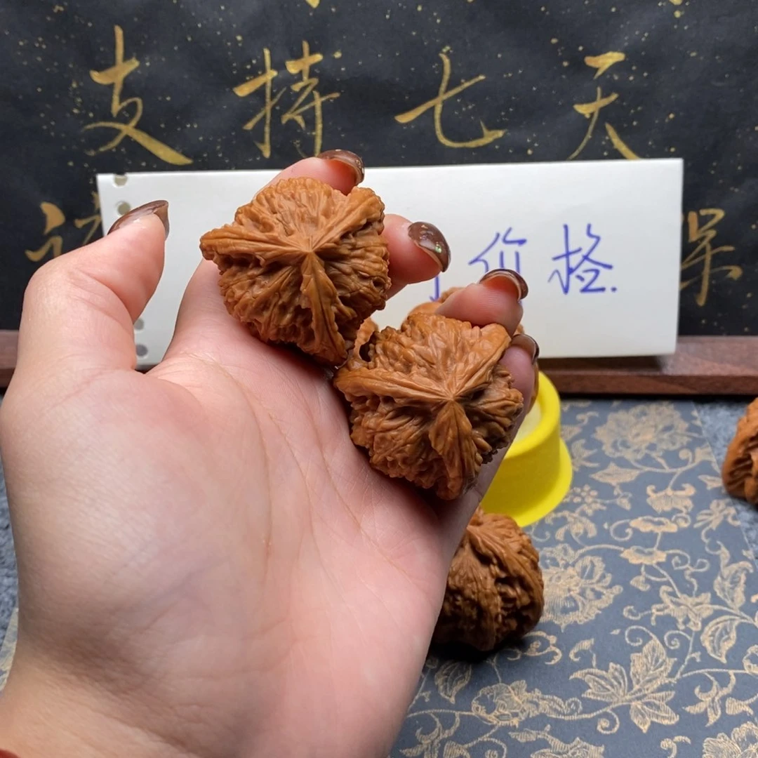 吊坠文玩核桃硕*后白狮子